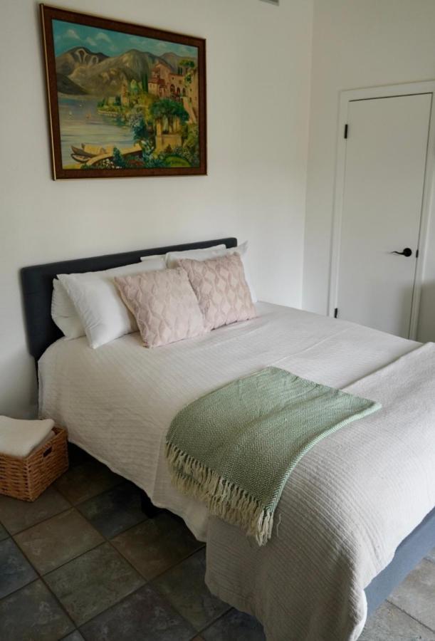 הוילה סימי ואלי Cozy Family Hideaway, Sleeps 8, 4 Tv'S Yard, Shops מראה חיצוני תמונה