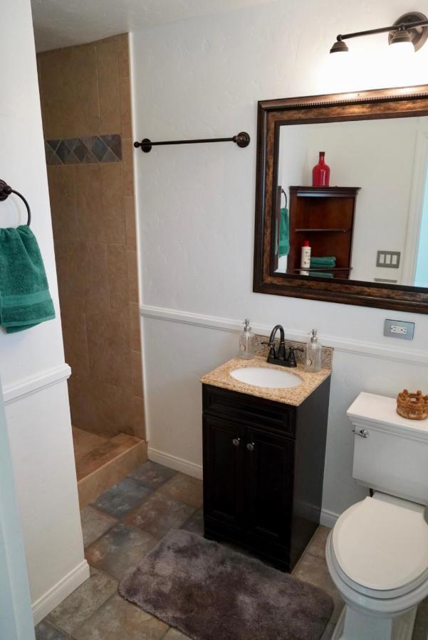 הוילה סימי ואלי Cozy Family Hideaway, Sleeps 8, 4 Tv'S Yard, Shops מראה חיצוני תמונה
