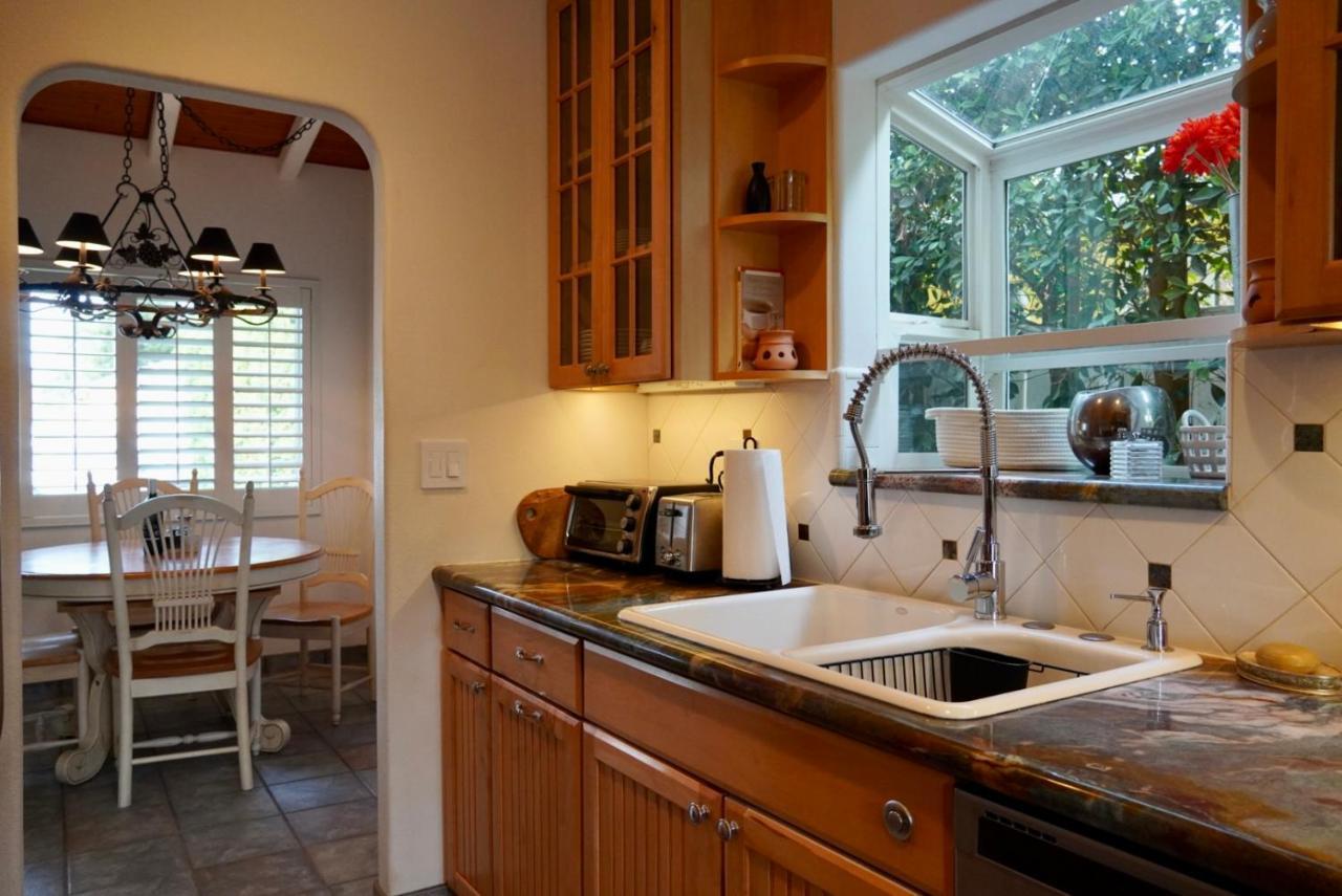 הוילה סימי ואלי Cozy Family Hideaway, Sleeps 8, 4 Tv'S Yard, Shops מראה חיצוני תמונה